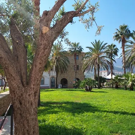 Resort Al Balhara Suites & Palermo